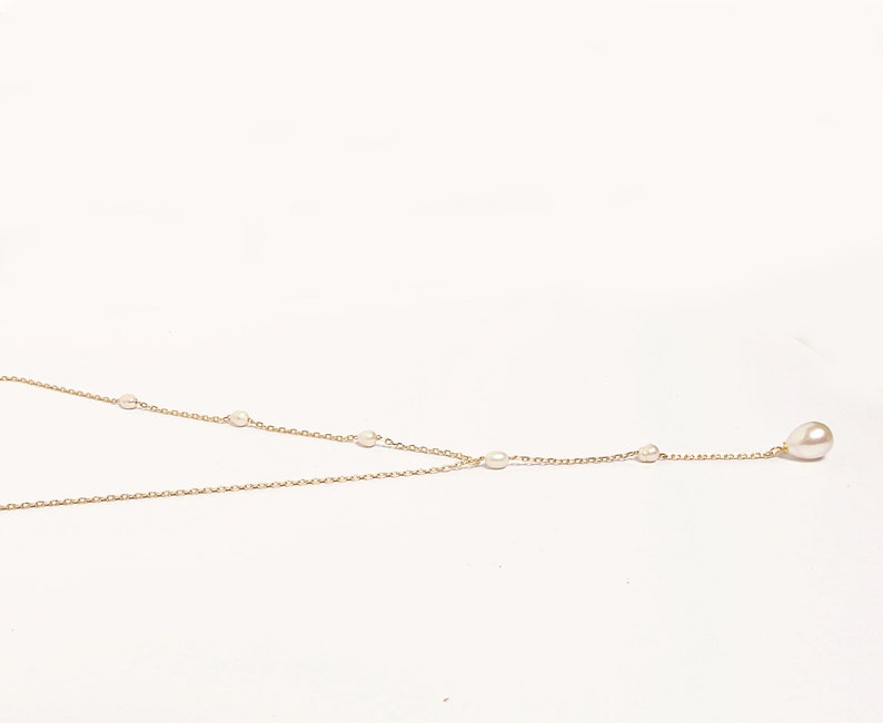 Collier lariat nuptiale de perles d'or, collier long de mariée élégante de perle de mariée en Y, bijoux de mariage simples minimalistes, vraies perles de perle d'eau douce image 9