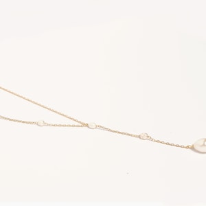 Collier lariat nuptiale de perles d'or, collier long de mariée élégante de perle de mariée en Y, bijoux de mariage simples minimalistes, vraies perles de perle d'eau douce image 4