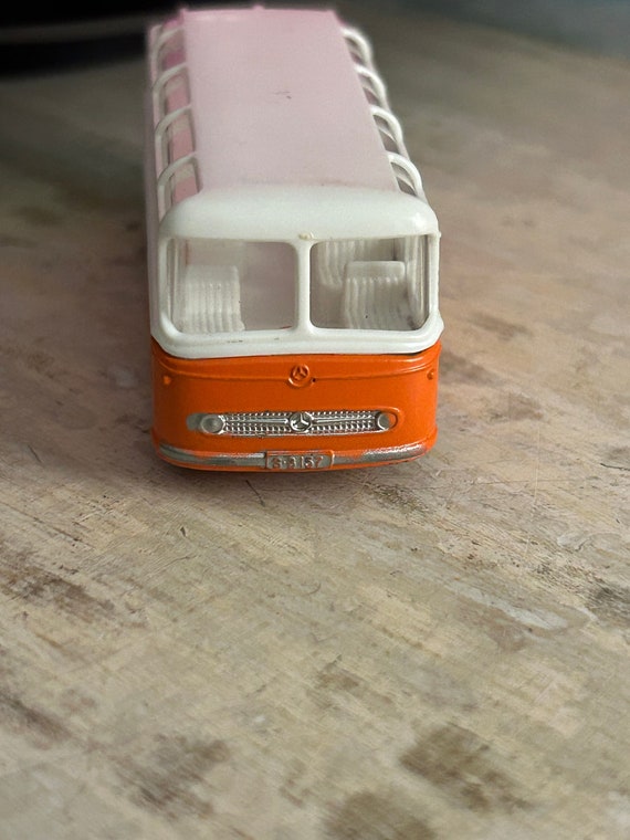 ミニカー　MATCHBOX MERCEDES COACH Vintage Matchbox Mercedes Coach Bus Series No 68 Made in