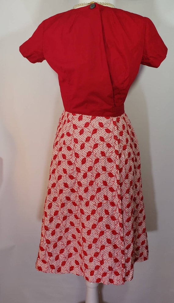 1950s Red Valentine Swirl Wrap Dress Embroidered … - image 3