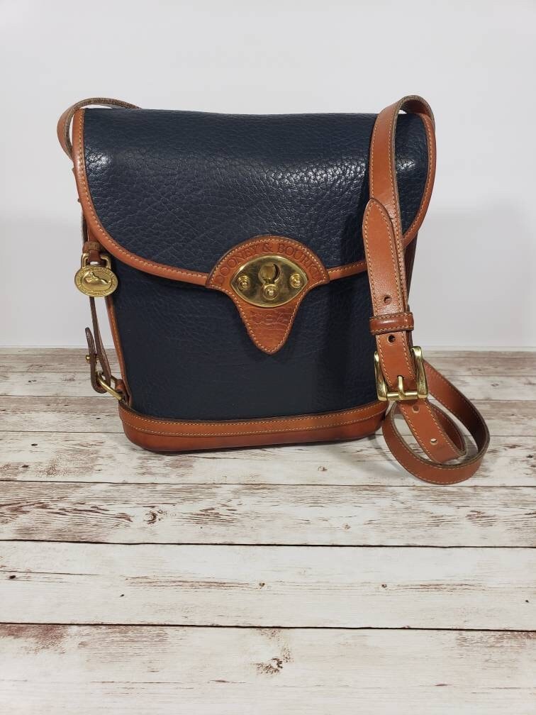 Dooney and Bourke Replacement Adjustable Shoulder/crossbody Strap 1 Wide  34-55 Length Genuine Leathers in Black, Brown, Tan & More -  Canada