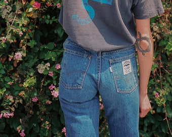 levi's jeans with white tag