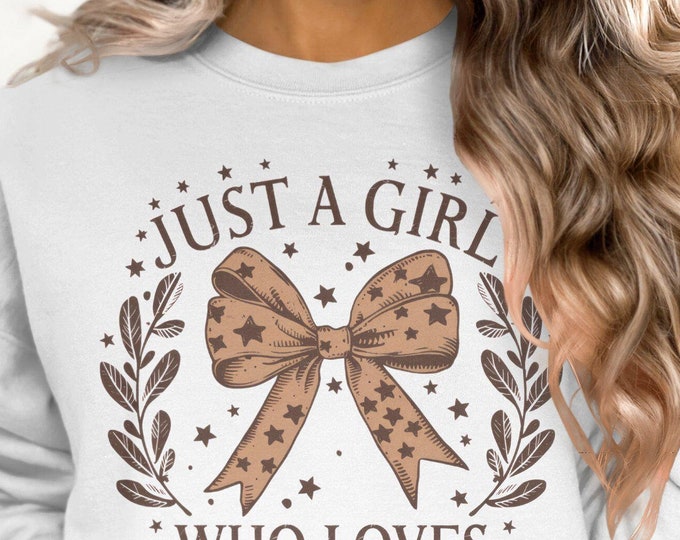 Coquette Bow Football Shirt, Just a Girl Who Loves Football Sweatshirt, Preppy Football  shirt, Game Day Sweatshirt, Gift for Football Fans