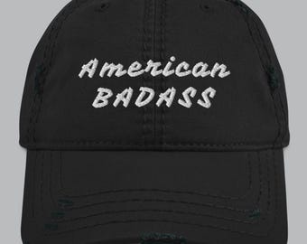 American BADASS 刺繍入りダッドハット：ダメージ加工の愛国心あふれるキャップ