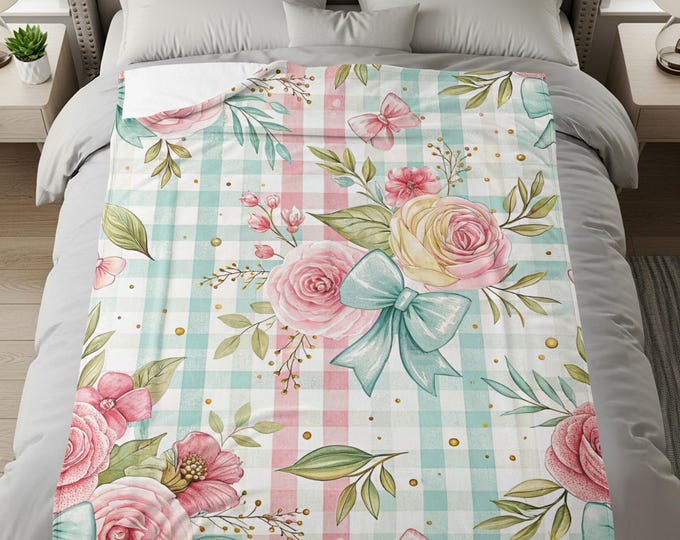Floral Velveteen Plush Blanket, Elegant Pattern Throw, Cozy Checkered Flower Design, Soft and Warm Blanket, Home Decor Gift