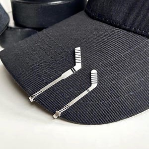 Hockey Hat Brim Clip, Hat Clip for Brim, Hockey Coach Gifts, Hockey Gifts for Boy, Birthday Gifts for Him, Hockey Team Gifts, Hockey SWAG