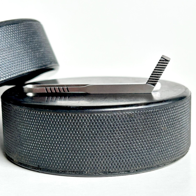 Goalie Stick Tie Clip