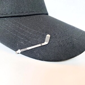 Hockey Stick Hat Brim Clip