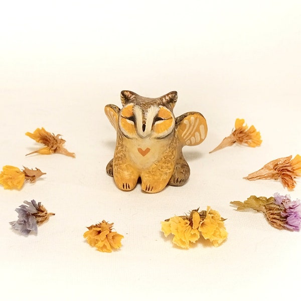 Owl Griffin statue Small gryphon figurine TO ORDER Tiny clay animal Cute sculpture Cat griffin mini figure Baby griffon totem kawaii gift