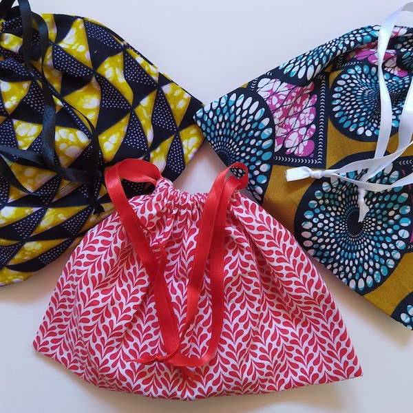 Lot de 7 lingettes démaquillantes avec pochette de rangement