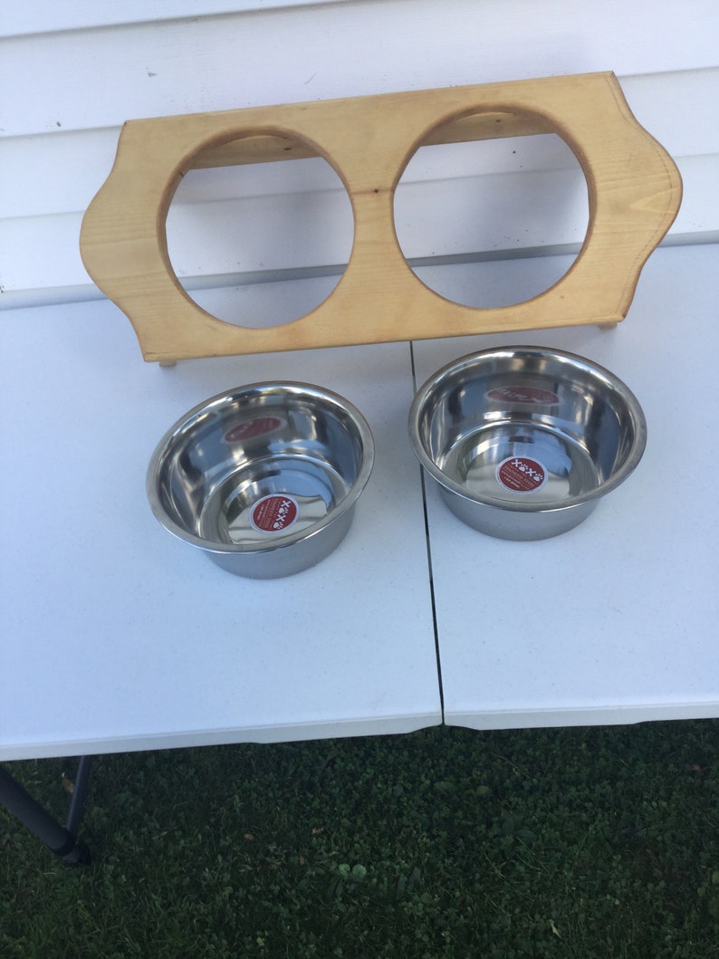 Pet stands for cat and small dog come with two one pint bowls