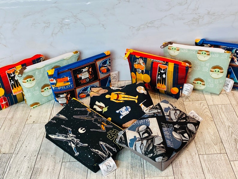 Star Wars/mandalorian/baby yoda/c3po/r2d2/x-wing/food safe/reusable/washable zipper snack bag/accessory bag/cosmetic bag/toiletry bag image 1