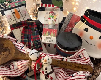 Snowman Gift Basket, Farmhouse Christmas Decor, Winter Hostess Gift