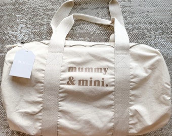 Gepersonaliseerde ziekenhuistas van biologisch katoen: cadeau voor mama en baby