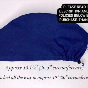 Puede incluir: Un gorro quir&uacute;rgico azul marino. El gorro mide aproximadamente 15 cm de alto, con una parte superior de 33,7 cm (26,5 cm de circunferencia). La zona fruncida mide aproximadamente 25 cm (20 cm de circunferencia). El texto de la imagen dice: "POR FAVOR, LEA LA DESCRIPCI&Oacute;N DEL ART&Iacute;CULO Y LAS POL&Iacute;TICAS DE LA TIENDA ANTES DE COMPRAR. &iexcl;GRACIAS!"