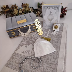 Luxry Personalized Prayer Mat .Quran Muslim Gift Set | Ramadan Mubarak Gift | Eid Gift | Wedding Gift | Birthday Gift | Graduation Gift