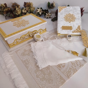 Luxry Personalized Prayer Mat .Quran Muslim Gift Set | Ramadan Mubarak Gift | Eid Gift | Wedding Gift | Birthday Gift | Graduation Gift