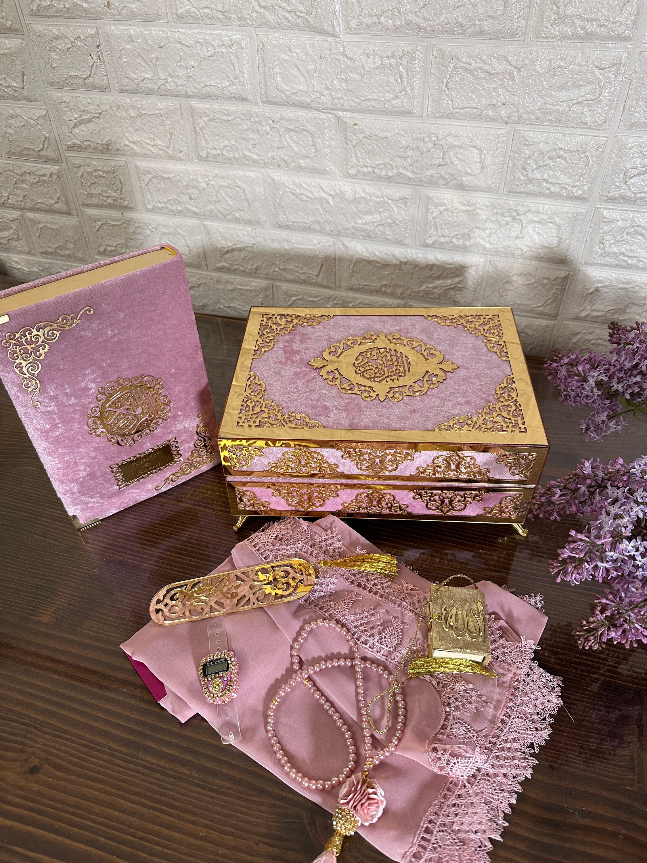 Personalized Velvet Quran Gift Set, Islamic Wedding Favor Box - Etsy