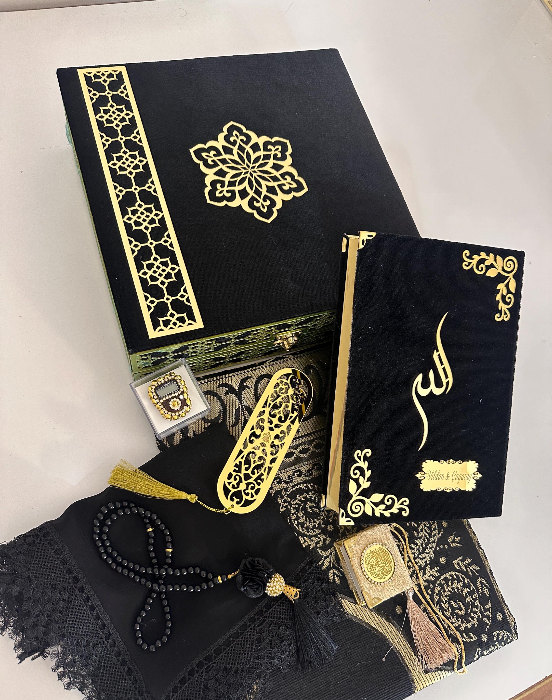 thumbnail image 2 of Luxury Pink Velvet Moroccan Prayer Mat Set - Includes Quran, Tasbih Beads, Bookmark - Ideal Islamic Gift 2 of 3