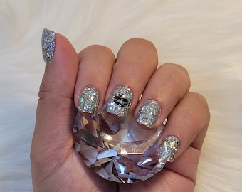 Have a HOLO New Year | Press On Nails | Holographic Nails | New Years | Glitter Acrylic