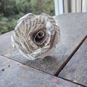 6 Paper Roses, Book Page Flowers, Bookish Wedding Decor, Paper ...
