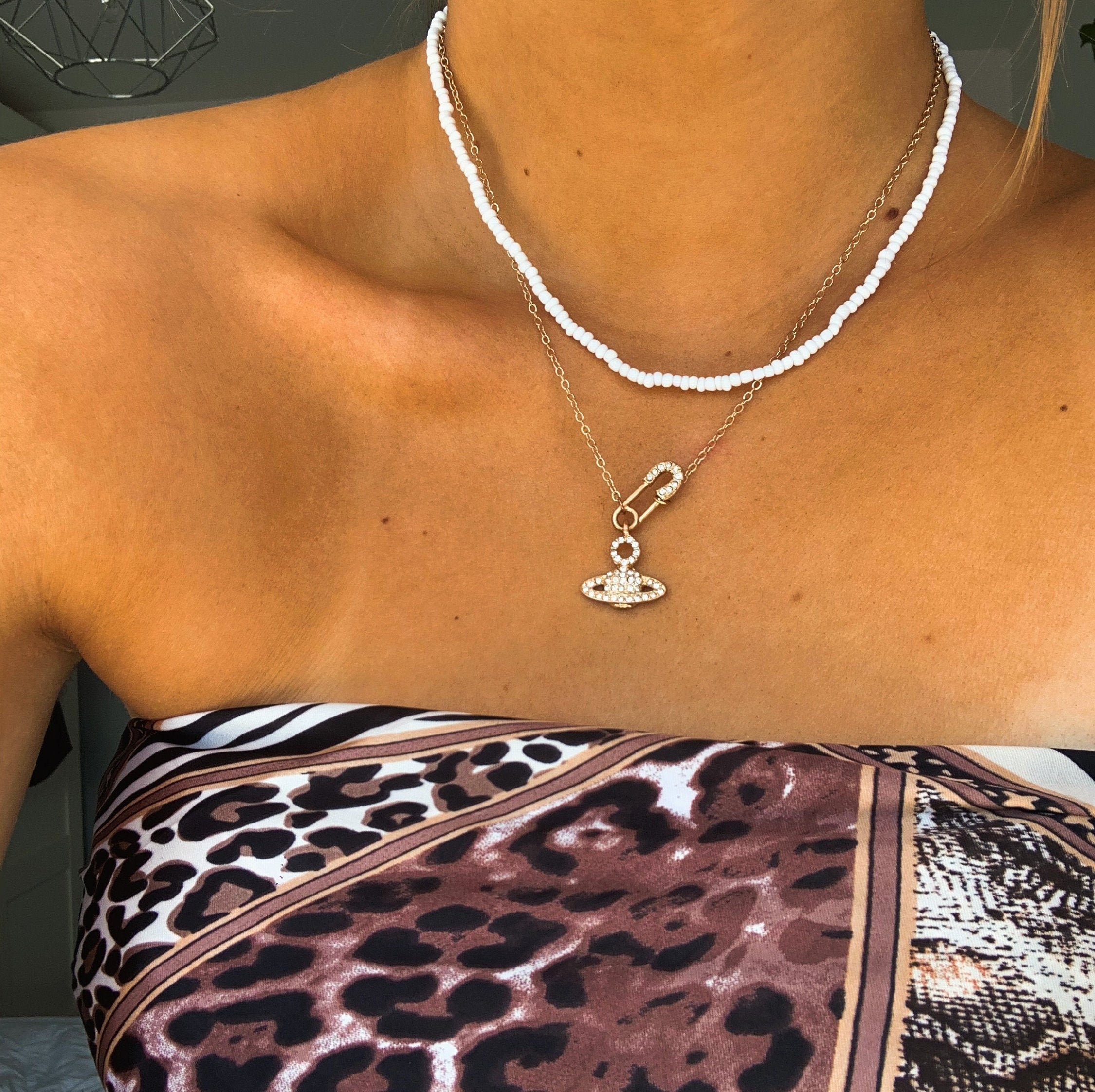 Y2K STYLE BEADED NECKLACE- handmade white