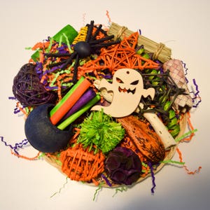 Spooky Halloween Plate | Natural, Safe, Non-Toxic, Handmade Chew Toy for Rabbit, Guinea Pig, and Other Small Pets