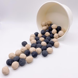 Floppin’ Dots | 100% Organic and Healthy Treats for Rabbits, Guinea Pigs & Other Small Pets Cookies & Cream