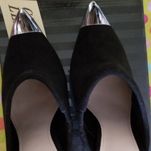 New with Box Victoria Secret Leather 4inches Heel  Metal Pointed Slides Size 10B