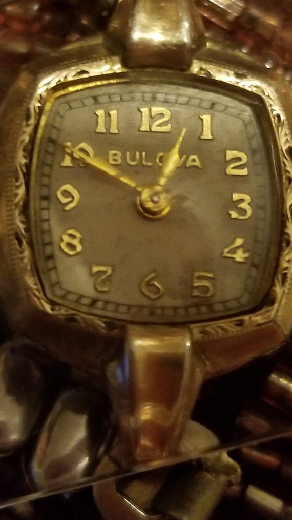 Vintage Mechanical Woman wristwatch 10K RGP bezel 
