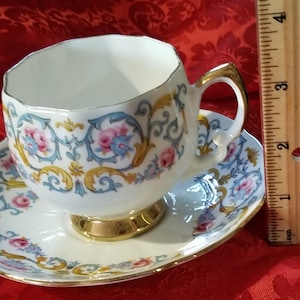 Vintage Royal Vale Bone China England tea cup and saucer