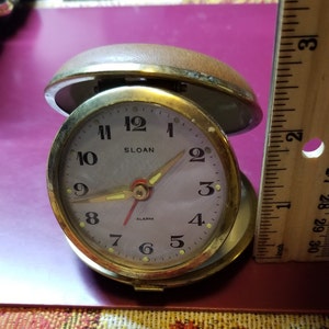 Vintage Travel Alarm Clock - runs