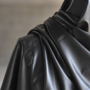 ブラックマットレザー、フェイクレザー、フェイクレザー、ストレッチビニール、ポリエステルスパンデックス、PU生地、アパレルクラフト生地、幅58～60インチ