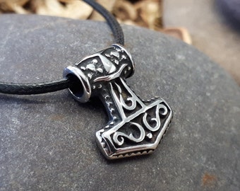 Thor hammer pendant - Viking jewelry. Thors hammer necklace - Thor hammer necklace for men - dainty Thor hammer necklace - Hammer of Thor