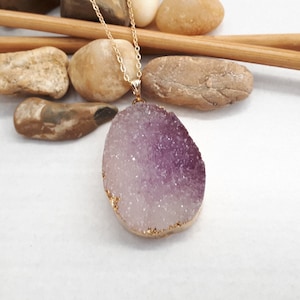 Sparkling Purple Druzy Necklace - Natural Crystal Necklace - Amethyst Druzy Pendant - Druzy charm Gold Necklace - Healing Amethyst Charm