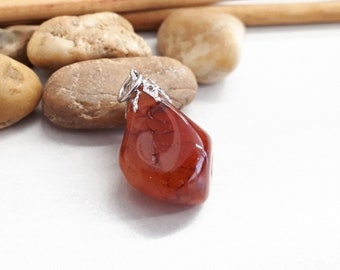 Carnelian Pendant Necklace - Carnelian Charm - Carnelian Crystal Necklace for Women - Birthstone Necklace - Natural Carnelian Jewelry