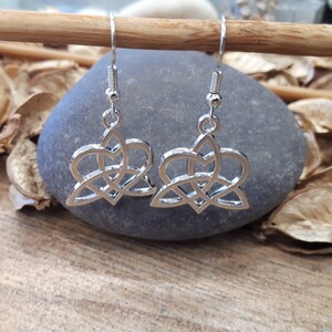 Trinity Knot Earrings Irish Studs Sterling Silver Trinity Earrings, Sterling silver Knot Earrings, Silver Celtic Earrings, Celtic Jewelry
