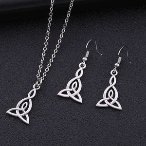 Celtic silver Earrings - Irish Studs Sterling Silver Trinity Earrings, Sterling silver Knot Earrings, Silver Celtic Earrings, Celtic Jewelry