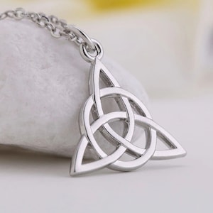 Trinity knot pendant charm - Celtic Knots Necklace, Trinity Knot Pendant, Celtic Knot Jewelry, Celtic Knot Pendant. Gift set for her / Mom