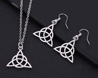 Trinity Knot Earrings Irish Studs Sterling Silver Trinity Earrings, Sterling silver Knot Earrings, Silver Celtic Earrings, Celtic Jewelry