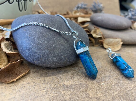 Blue onyx necklace deals
