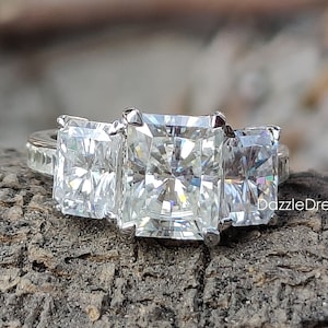 3 Stone Radiant Cut Moissanite Ring/Radiant Cut Diamond Wedding Silver Ring/14K Solid Gold Ring/Woman Diamond Engagement Ring/Baguette Ring