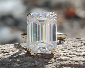 Enorme anillo de compromiso de moissanita esmeralda de 15x11 mm/anillo de solitario de diamante de plata de 10,50 quilates/anillo de diamante de punta de doble garra/anillo de oro amarillo de 14 quilates
