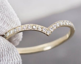 14K Solid Gold Wishbone Chevron V Stackable Ring Size 6 US