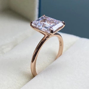 2.50 Ct Emerald Cut Moissanite Engagement Ring, 9x7 MM Emerald Cut Simulated Diamond Ring, 14K Solid Gold Ring, Emerald Cut Diamond Ring