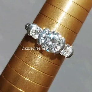2 CT kleurloze moissanite halve bezel set zilveren vintage ring, 3 stenen bezel set 14K gouden trouwring, gesimuleerde diamanten bezel art deco ring