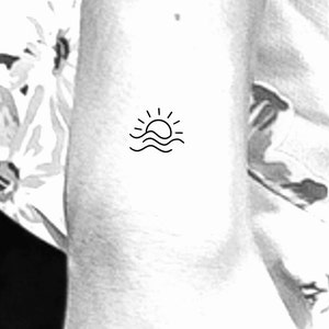 Small Sun Wave Temporary Tattoo / small sun tattoo / small wave tattoo / tiny sun tattoo / beach tattoo / ocean tattoo / water tattoo