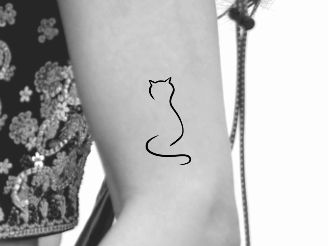 Cat Temporary Tattoo / Simple Cat Tattoo / Small Cat Tattoo / - Etsy Canada Cat Temporary Tattoo / Simple Cat Tattoo / Small Cat Tattoo / - Etsy Canada