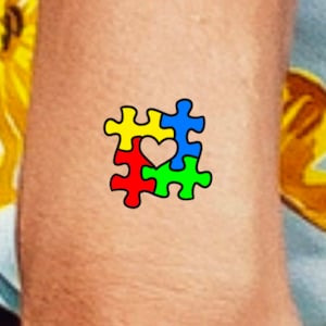 mi tattoo  Lilo and stitch tattoo Disney stitch tattoo Cool wrist tattoos