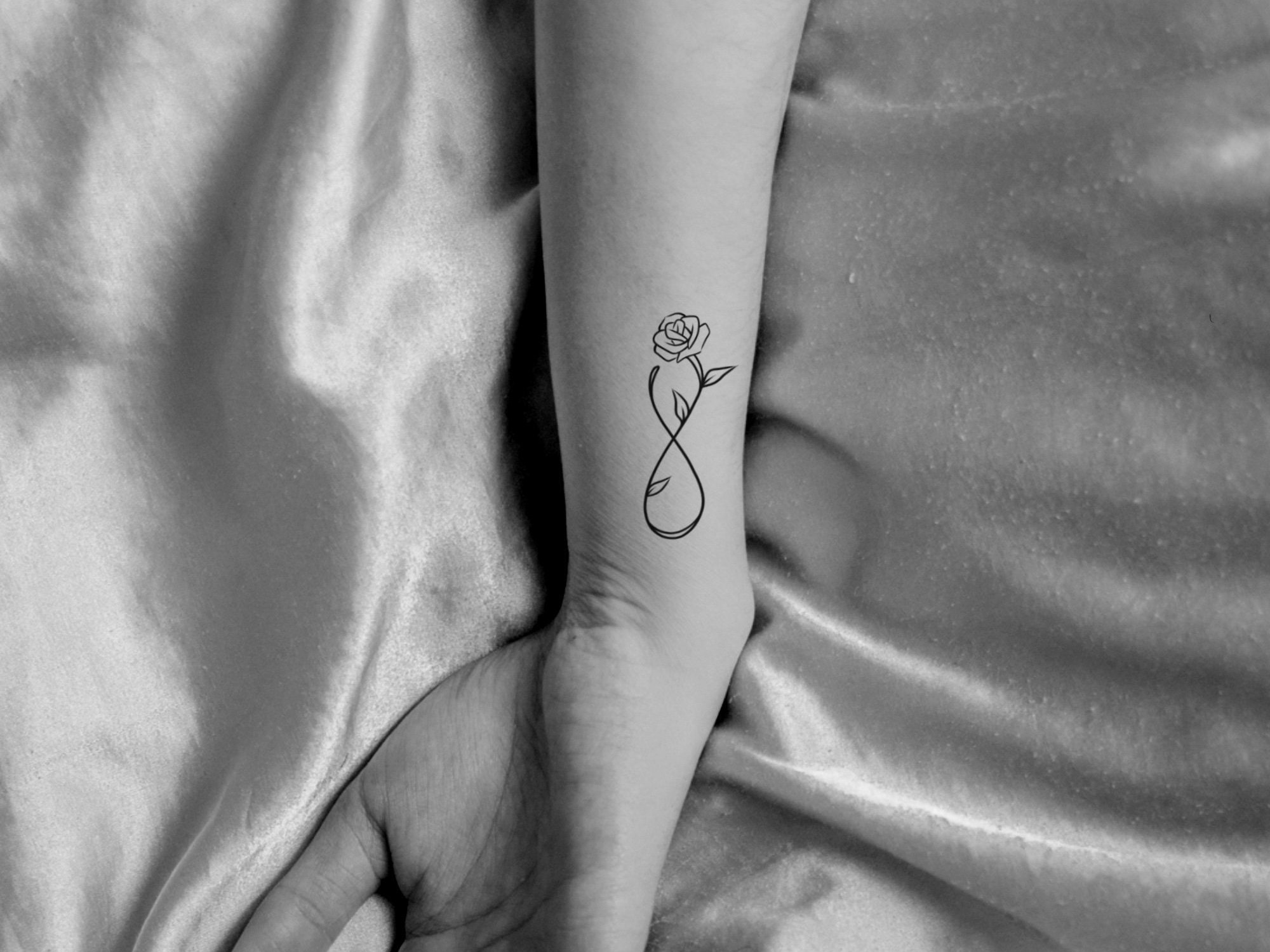 wrist tattoo infinity